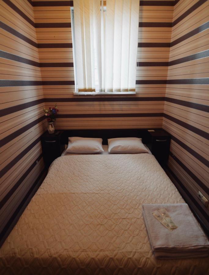 Uno Apart Hotel Kijów Zewnętrze zdjęcie