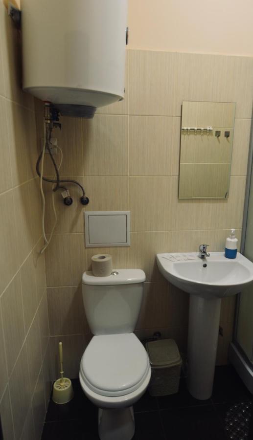 Uno Apart Hotel Kijów Zewnętrze zdjęcie